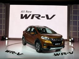 2017 Honda WR-V image gallery